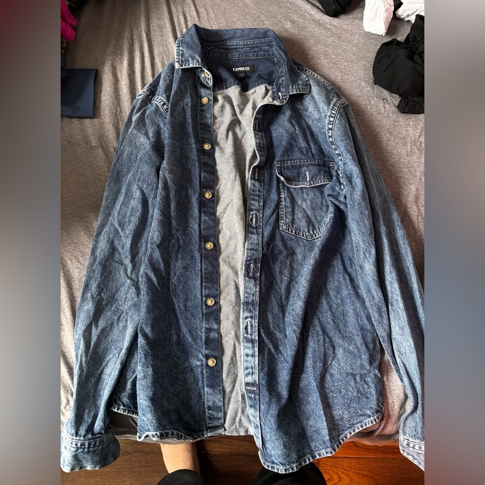 Men’s Express Denim Top